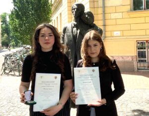 Nyelv- és irodalomtudományi akadémiai díjaink