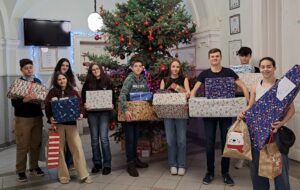 Csatlakozás a Gyermekjóléti Központ kezdeményezéséhez